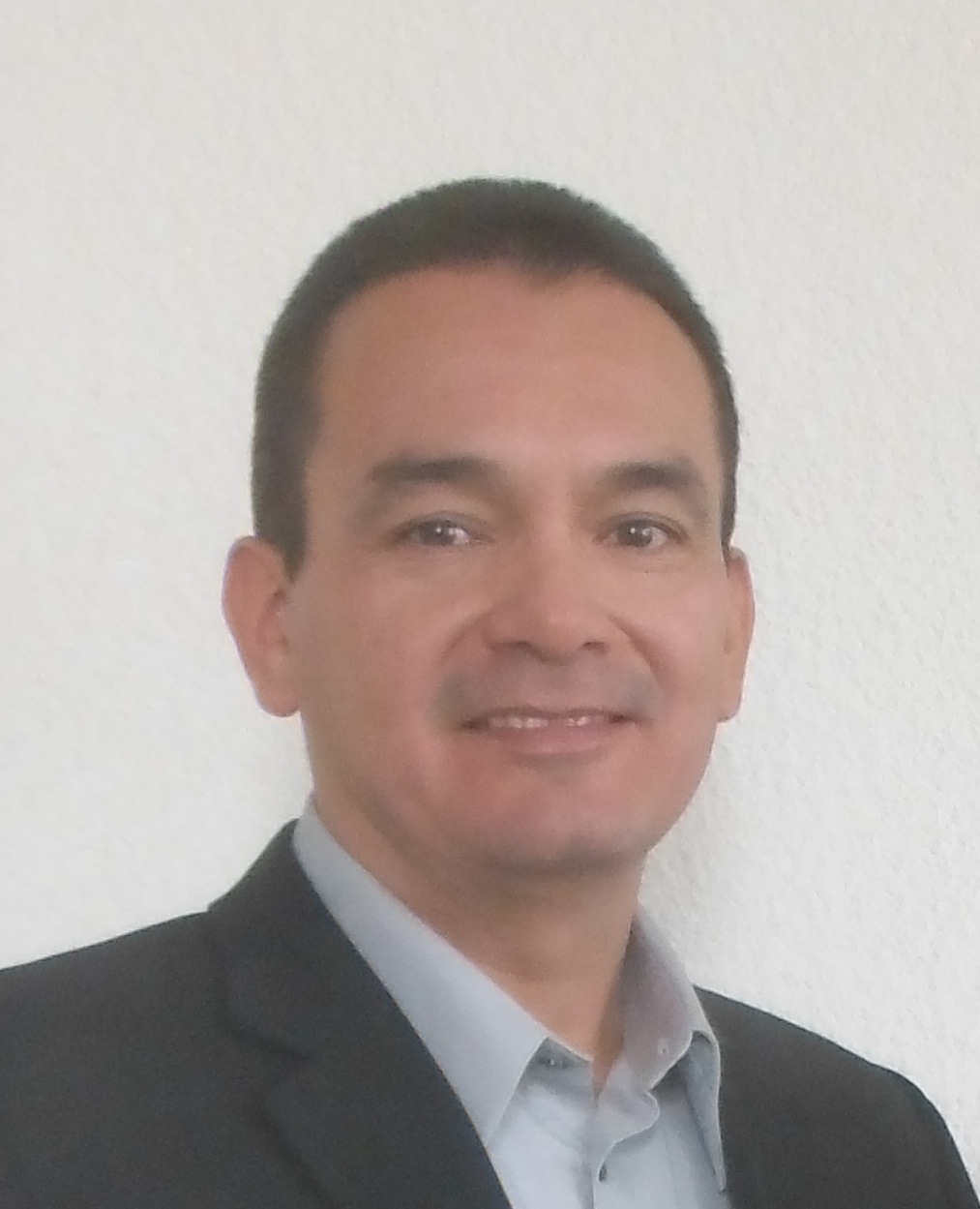 Dr. Eric Morales Casique
